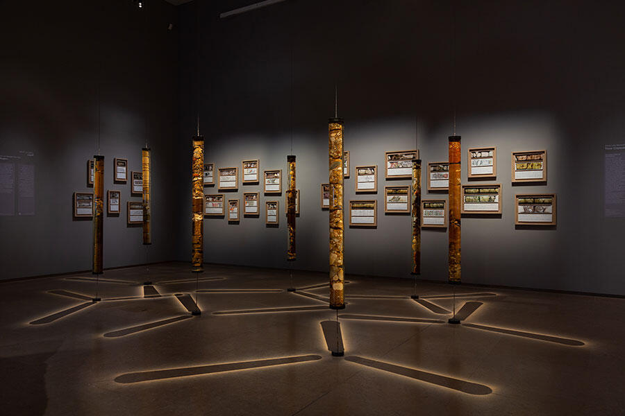 joana-hadjithomas-khalil-joreige-remembering-the-light-2025