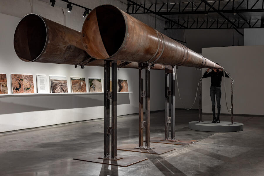 Reena Saini Kallat, Requiem (The Last Call), 2024. Lacquered mild-steel sculpture, audio component. Courtesy: the artist and Nature Morte. Photo: Jeetin Jagdish Sharma