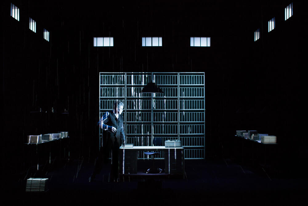 Robert-Wilson-Krapps-Last-Tape-2012